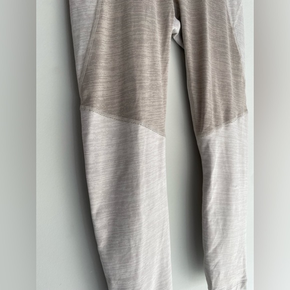 Outdoor voices tech sweat two tone colorblock 7/8 leggings - Picture 5 of 14